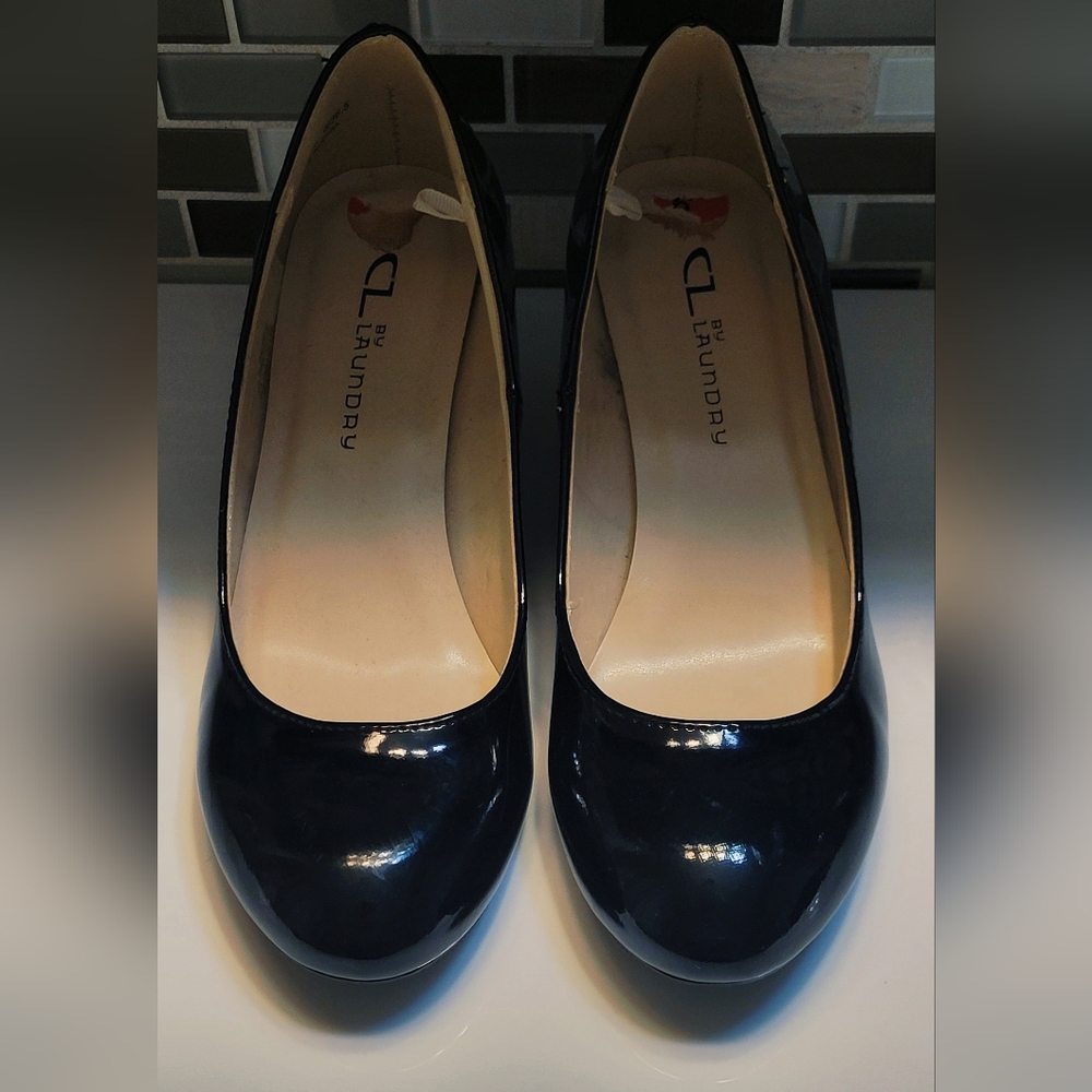 Chinese Laundry Patton leather wedges.